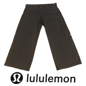 Lululemon Wide Leg Crops Size 8 Black
